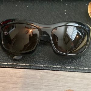 Gucci black sunglasses